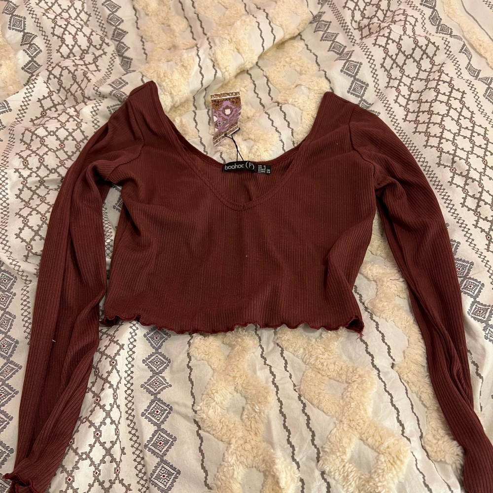 BOOHOO LONG SLEEVE CROP